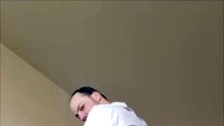 Eu gozei na boca de uma milf asiática que conheci online