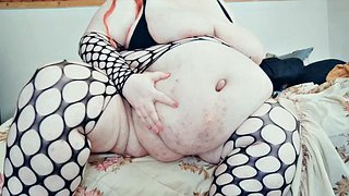 Καταπληκτική μαμά με ένα μεγάλο παχύ μουνί