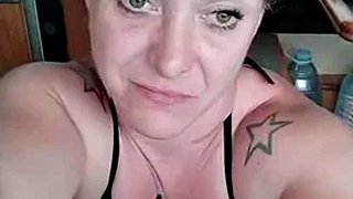 ANAL büyük memeler ve büyük göt milf web kamerası solo