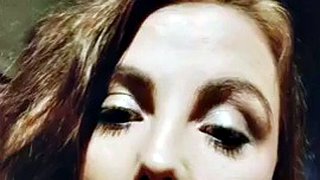 urocza teściowa ssie nieznajomego w barze