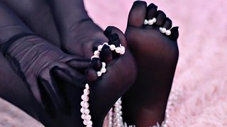 Vidéo de fétichisme des pieds gratuite 4K, 5 doigts en gros plan de collants