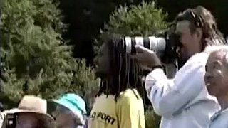 sahilde çıplak performans