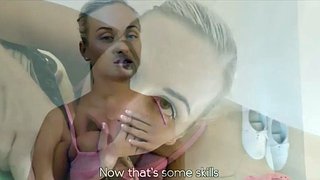 Το όμορφο κορίτσι βιώνει ωραίο σεξ για μετρητά με έναν ξένο