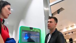 ฮันท์4เค. สาวผมดำเรเวนชอบเจาะหีเพื่อเงินก้อนโต