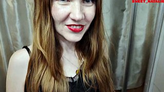 VIDÉO AVEC DIALOGUE. Je suis allée rendre visite à la pute voisine pendant que son mari était au travail. BAISÉ SA BOUCHE ET SA CHATTE