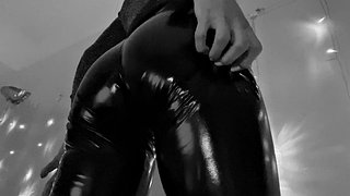 Asmr طماق اللاتكس وأصوات الفم