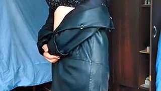 Μαύρο σώβρακο Μπλε σέξι φόρεμα Sissy Slut Crossdresser Λευκό σώμα Gay Twink Hairless Yummy Skin