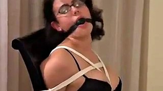 a cadeira amarrada luta