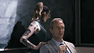 ครู fucks รอยสัก ลาตินา และ นิ้ว เธอ หี