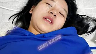 4789 No me mires preguntando si voy a filmar de nuevo termino besándome la boca jajaja Tele Coreana UBE892.