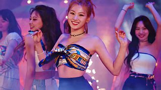 Puta asiática sobrecarga K-pop y EDM