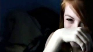 她吮吸英国广播公司，直到他妈妈回家