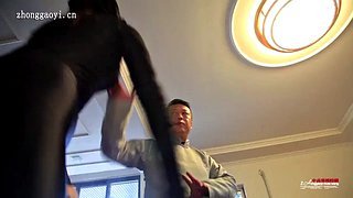 Kobieta ninja pokonana