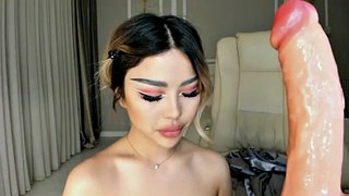 dildo deepthroat ocupado asiático