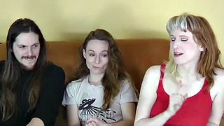 Le cose si intensificano molto rapidamente con questo trio arrapato