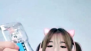 linda garota chinesa fode vibrador