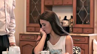 BABA4K. Lassie yaşlı erkekle göt sikme eylemiyle ilgileniyor