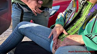 第一方：和两个偷窥狂在车里缠着，射液，高潮，nanou