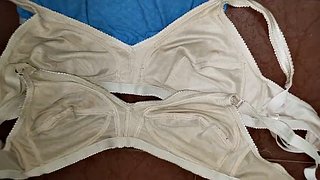 ขั้นตอน บุตรชาย fucks สอง ขั้นตอน แม่ และ ขั้นตอน น้องสาว บรา กางเกง และ released เสปิร์ม