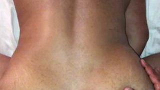 azjatka bierze czarnego kutasa i kulki analne