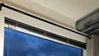 Lésbicas com peitos enormes e cinta em vídeo POV