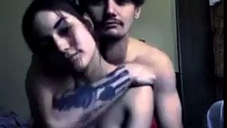 Άτακτη Λατίνα με βυζιά στο ερασιτεχνικό Χ βίντεο