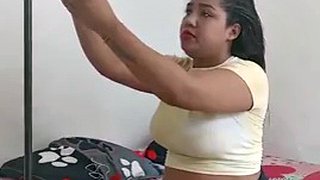 สาวผมสีน้ำตาลอายุ 18 ปีที่มีหัวนมหย่อนยานขนาดใหญ่จากนิวยอร์ก สหรัฐอเมริกา แหวะหัวโจกของน้องชายต่างแม่ของเธอ