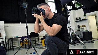 21 SEXTURY - آناستازیا بروکلین و ایولین دلای در یک فانتزی لزبین شهوانی یکدیگر را کاوش می کنند!: پورنو