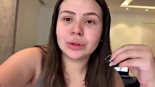 Laisser des shorts courts dans la rue