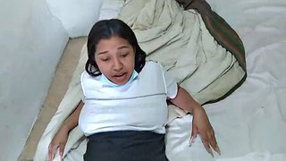 18χρονη μελαχρινή με μεγάλα χαλαρά βυζιά από τη Νέα Υόρκη Η.Π.Α. γαμάει τον μεγάλο κόκορα του θετού αδερφού της