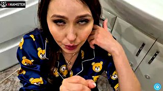 Papai, eu vi todos os seus colegas de trabalho, agora posso chupar você?