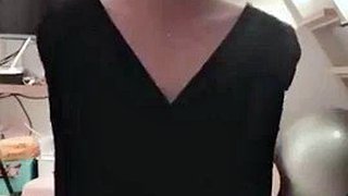 TS coreana, que é mais feminina que mulher, é fodida por um cuzinho