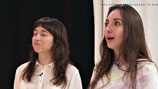 Ersties – Ana spielt ein Spiel, um jemanden für Sex zu finden