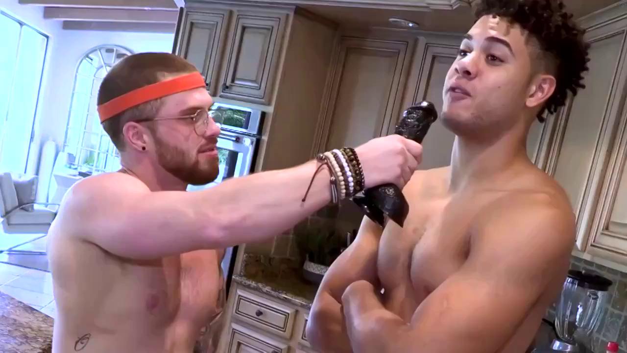Muscle Stud Fucks Young Hottie