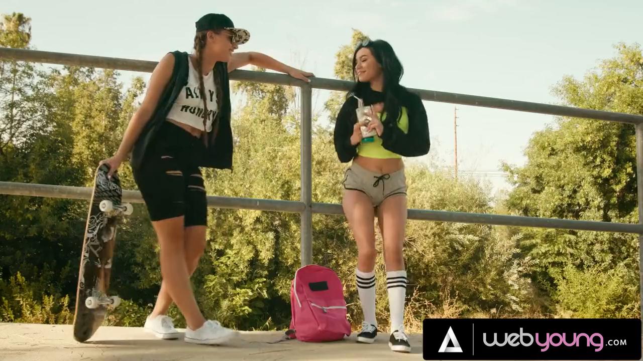 College Vixens Savannah Sixx And Gia Derza Strip Naked In The Pool Then Peer At Each Other's Big