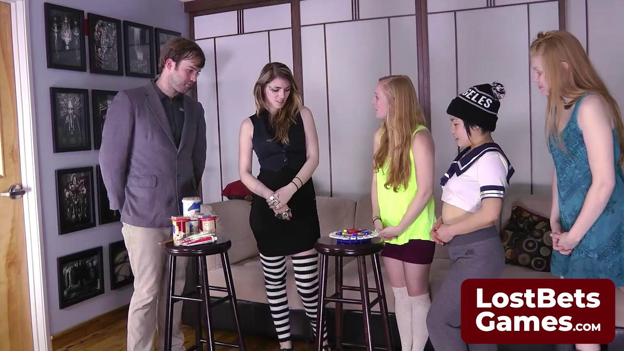 Hentai Birthday Girl Strips in Cake Striptease Game