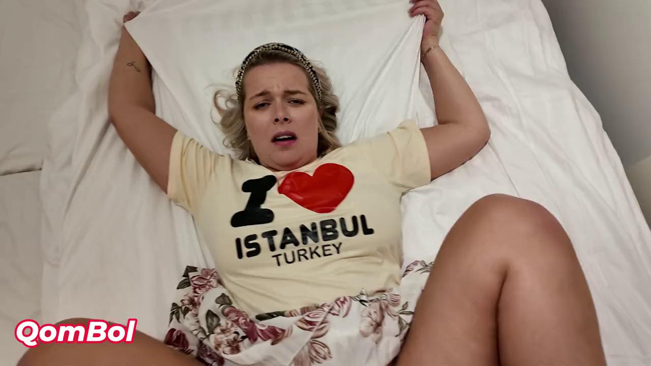 Busty Qombol Blonde milf Pounded by Turkish Hotel Staff
