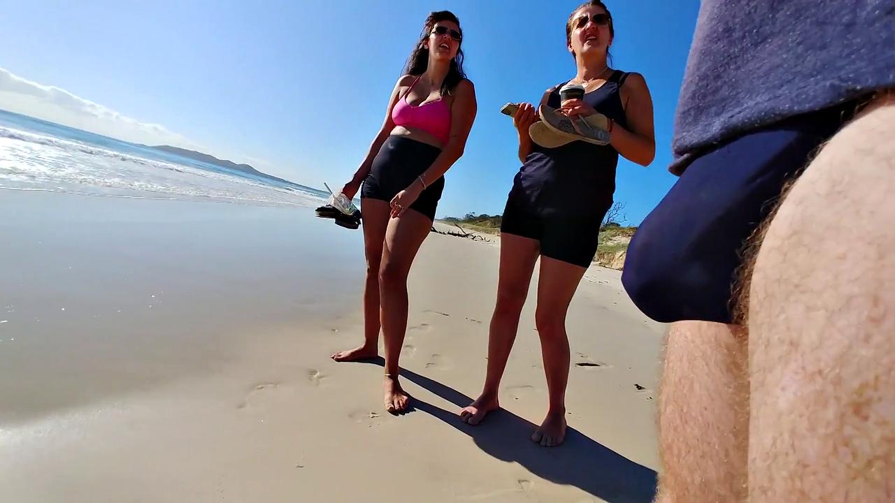 Young milfs Flash Big Cock Bulge in Public Beach Flash