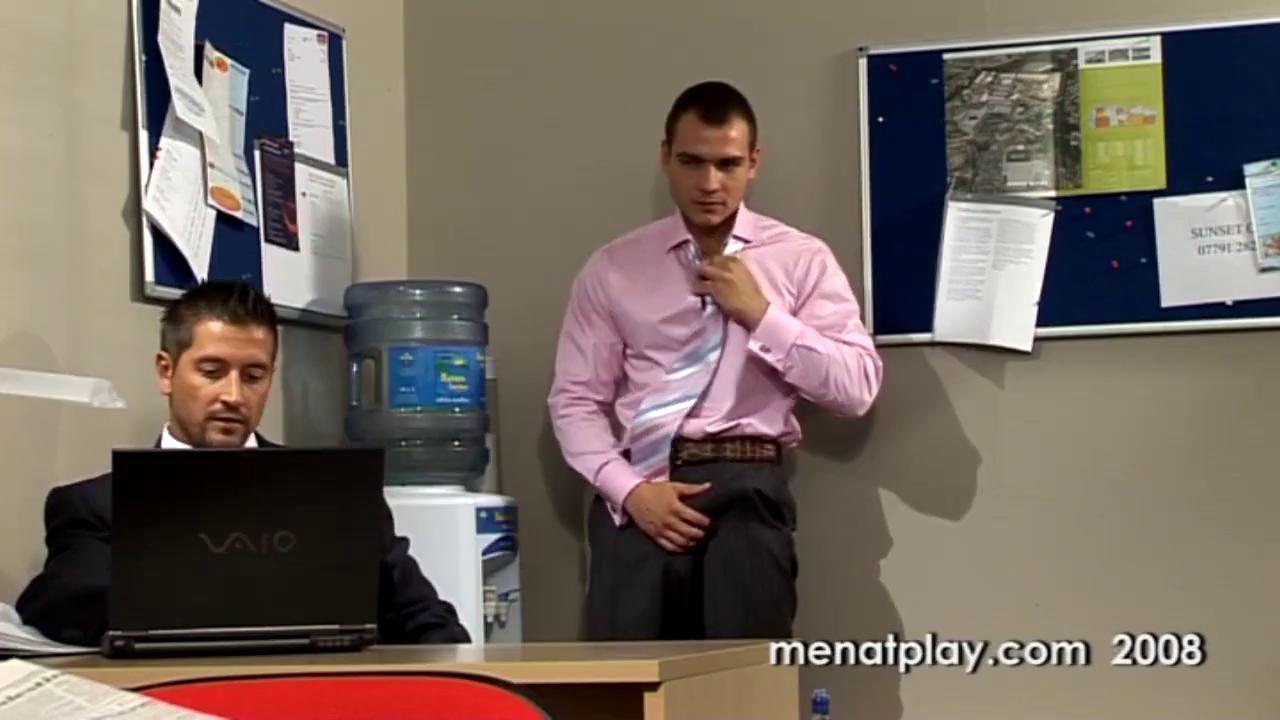 Steve Hunt's Muscle Anal Debut
