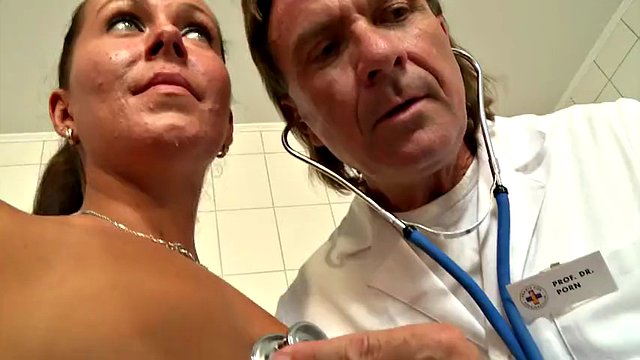 Hot sex in the medical center