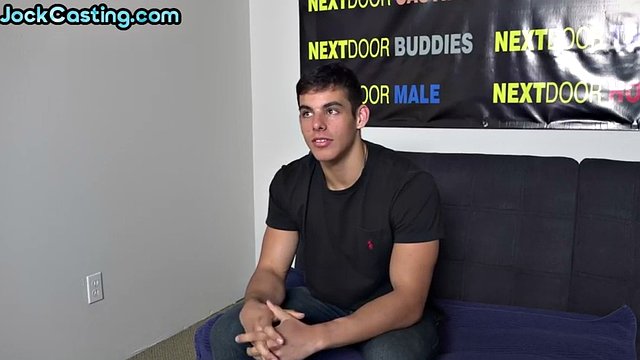 Handsome muscled amateur stud jerks off cock at casting