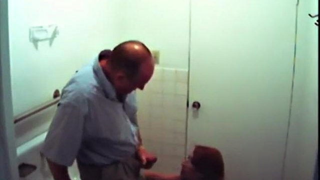 Cum guzzling cock sucking office slut gets on her knees