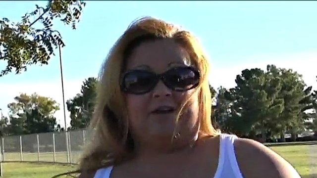 Chubby blonde Vivian gives an amazing blowjob