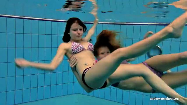 Katka and Kristy underwater - hot girls