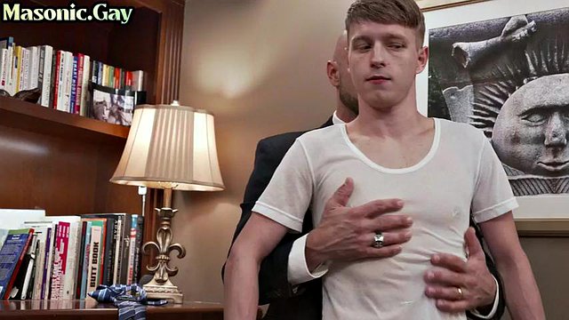 Bearded masonic analfucking his twink