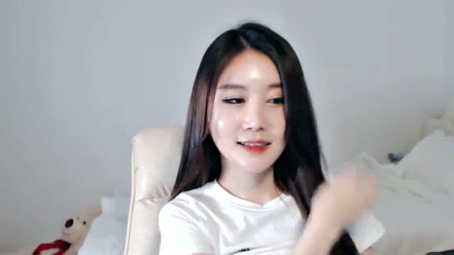 korean bj teen in tan pantyhose shows her body