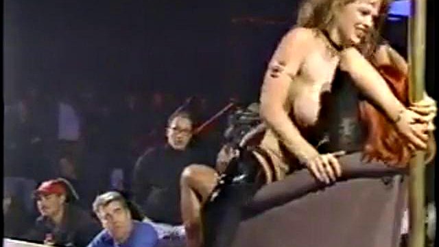 90 S le plus grand strip-tease