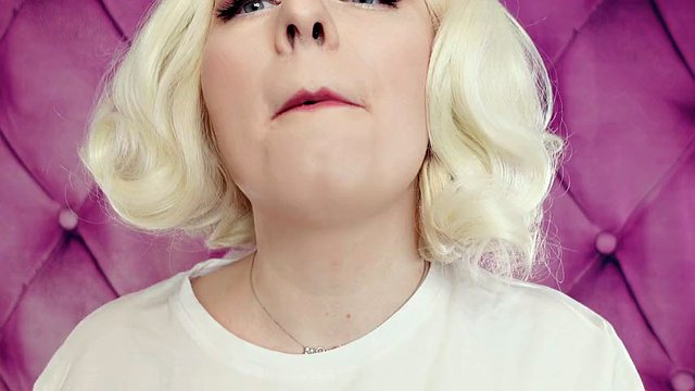 Latex Medical Gloves and Eating Ice Cream (Food Fetish) with Braces (Arya Grander)