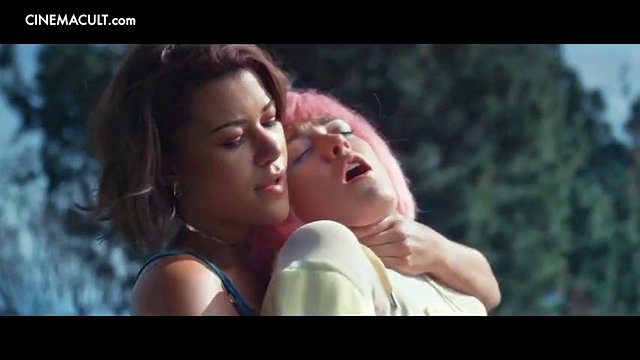 Nude Celebs - Finger Party Band 2