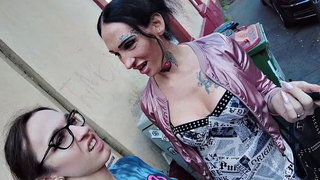 Troie transessuali del quartiere a luci rosse di Reeperbahn